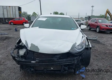 2016 Hyundai Elantra Se z USA, uszkodzony, nr VIN 5NPDH4AE2GH654376